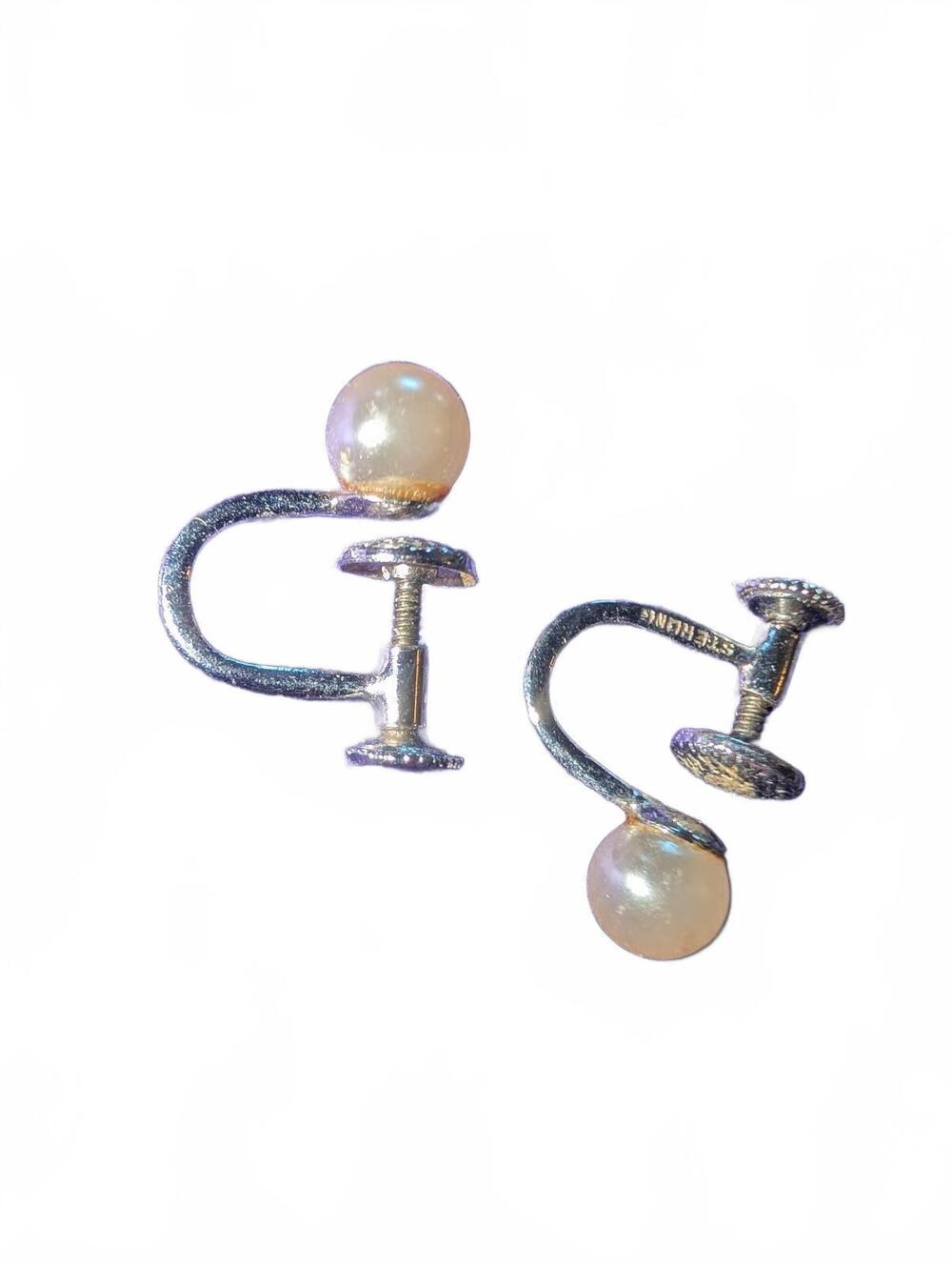 Vintage Screw Back crawn trifari 925 Earrings